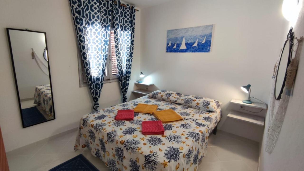 Appartamento Oltremare Vista Mare La Maddalena  Exteriör bild
